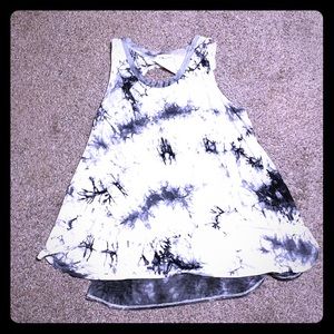 Tank top from buckle